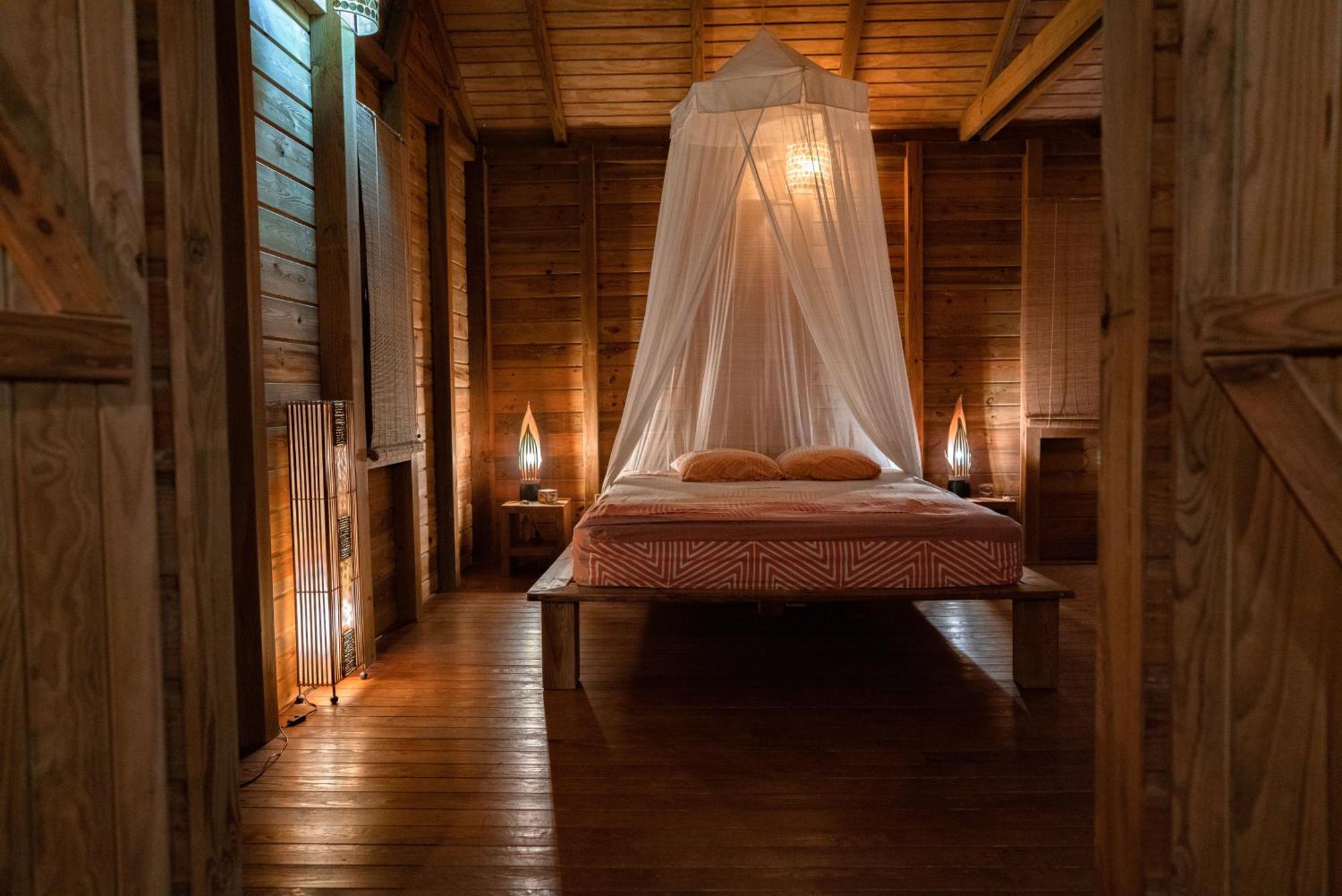 Au Jardin Des Colibris Ecolodge&Spa Деше Экстерьер фото