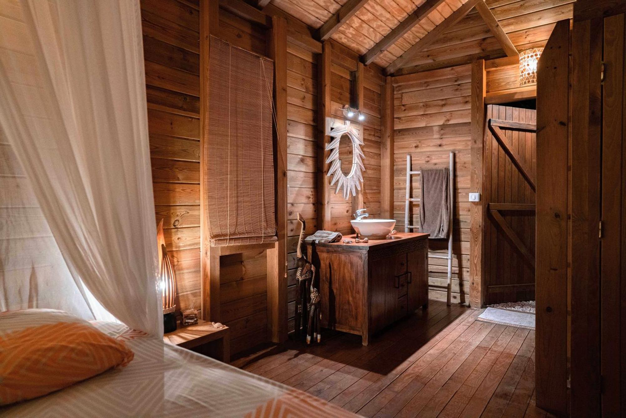 Au Jardin Des Colibris Ecolodge&Spa Деше Экстерьер фото